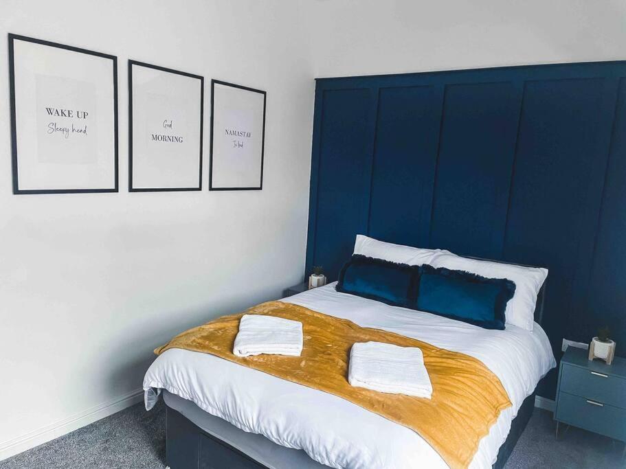 Comfortable In Bolton Holiday home *