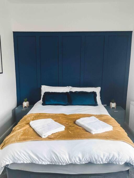 Comfortable In Bolton Holiday home